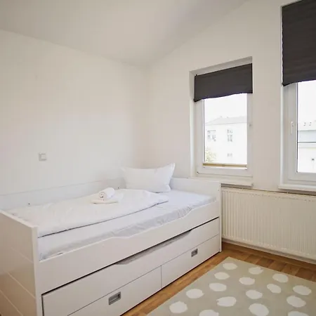 Lejlighed Mit Meerblick Und Balkon, Strandnah, Gratis Nutzung Vom Ahoi Erlebnisbad Und Sauna In Sellin - Meeresblick 51 Goehren (Ruegen)