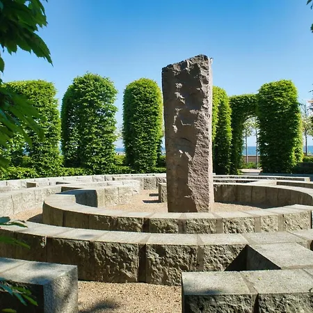 Mit Meerblick Und Balkon, Strandnah, Gratis Nutzung Vom Ahoi Erlebnisbad Und Sauna In Sellin - Meeresblick 51